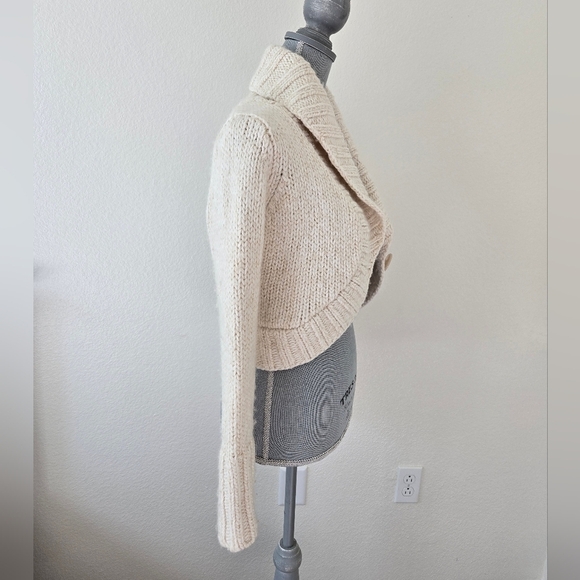The Limited Y2K Heavy Cable Knit Cardigan Sweater Shrug One Button Size Small - Picture 5 of 16
